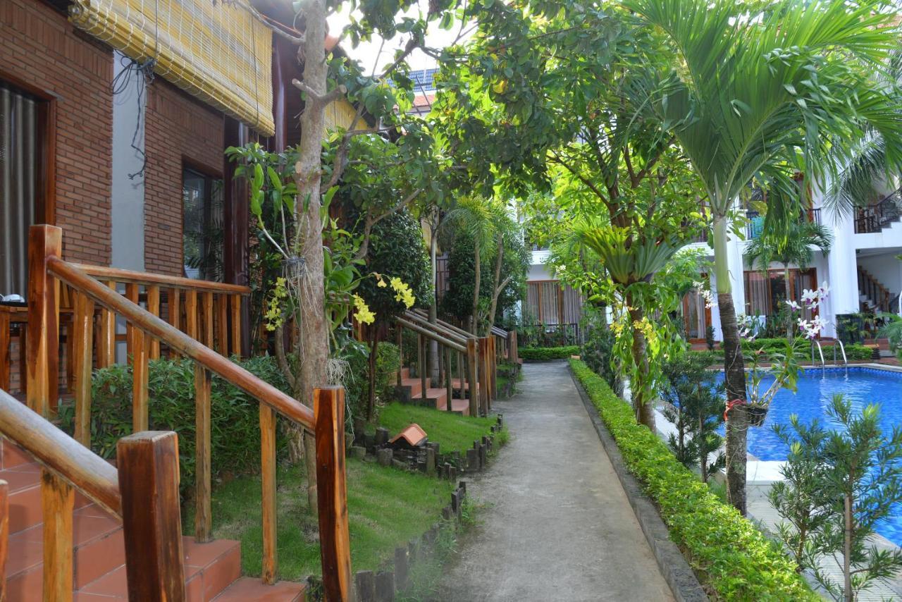 Dong Xuan Hong Hotel Phú Quốc Exterior foto